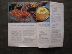 First Printing SHORT CUT COOKING by Meredith Corp. USA 10″x6.5″ w 47 pages 1969