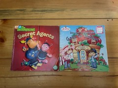 2000s Nickelodeon Books The Backyardigans And Strawberry Shortcake