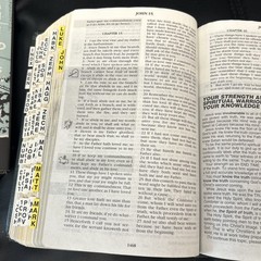 Financial Breakthrough Spiritual Warfare Bible KJV Bonded Leather Morris Cerullo