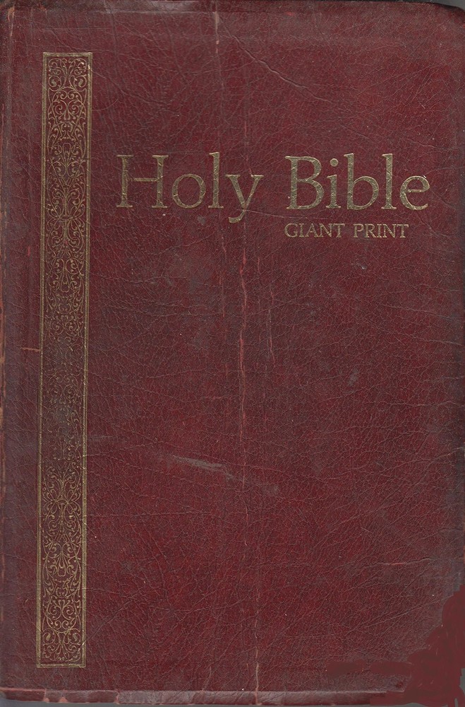 The Holy Bible Giant Print Reference Edition: Old and New Testaments in the …