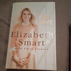 Elizabeth Smart Signed Books! “My Story”, “In Plain Sight” 2013 First Edition