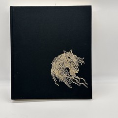 Classic Book of Horses Robert Vavra’s 1st Edition 1992 Hardcover DJ 359 Pages.