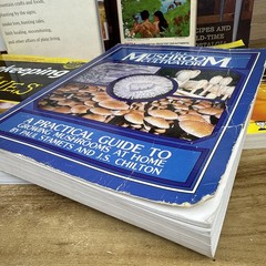 8 Book lot HOMESTEADING off-grid Preppers Mushrooms Foxfire Beekeeping Canning